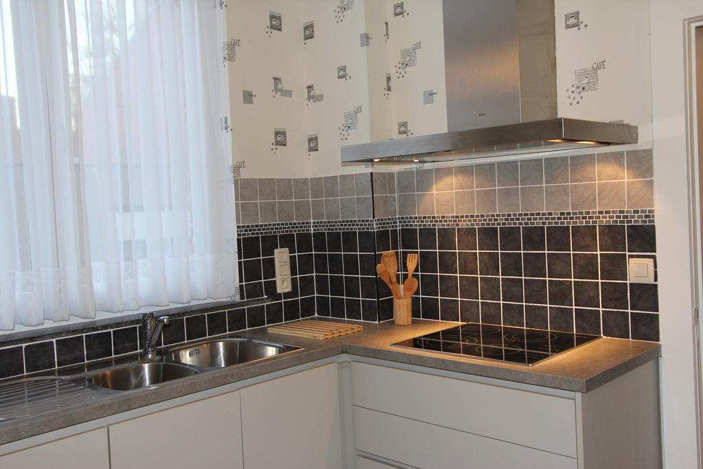 Ferienwohnung Orchidee Comines-Warneton Zimmer foto